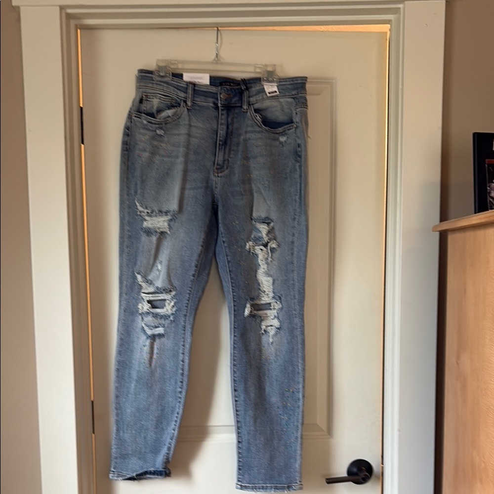Judy Blue Straight Leg Blue Jeans with Distressed Details